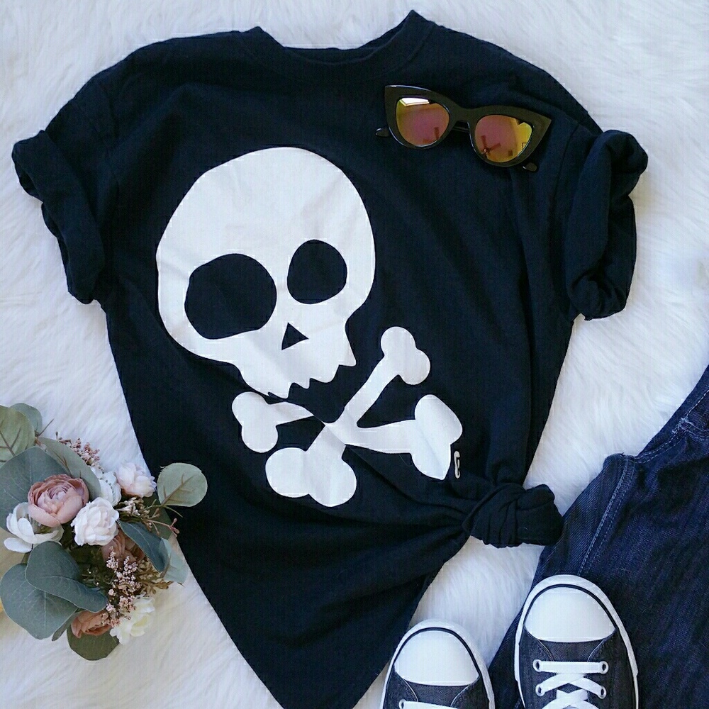 Black and White Skull T-Shirt